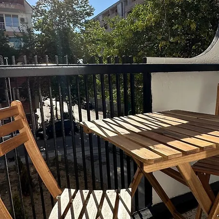 Chill Out Urban Apartment