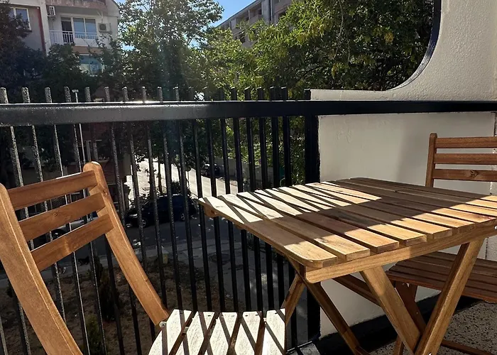 Chill Out Urban Apartment